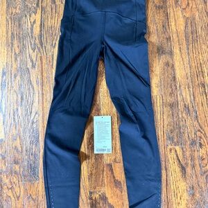 Lululemon Wunder Train HR Tight 25” Contour Fit  Black Leggings